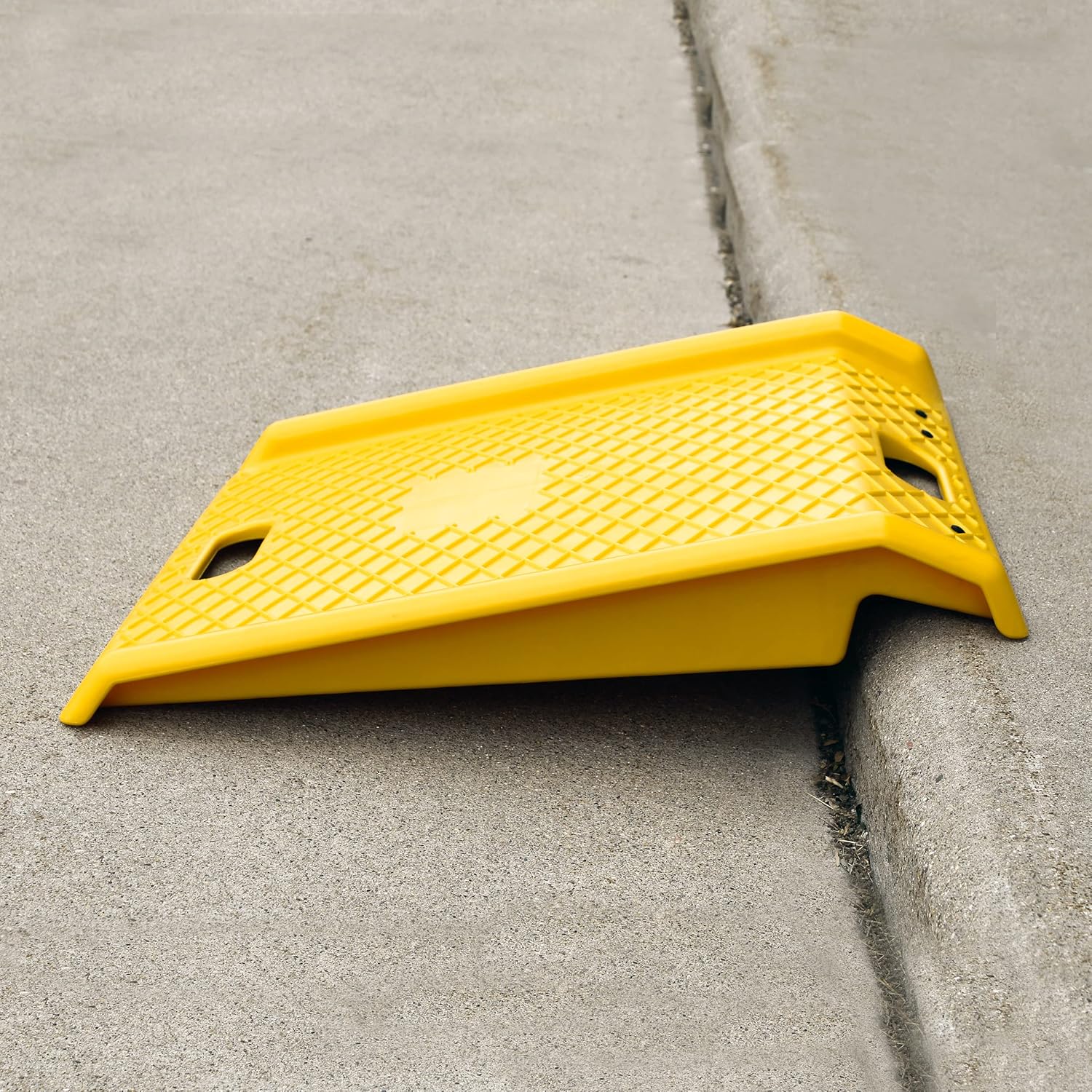 BISupply Portable Curb Ramp - Car & Motorcycle Ramps, 4.5in, 1-Pack